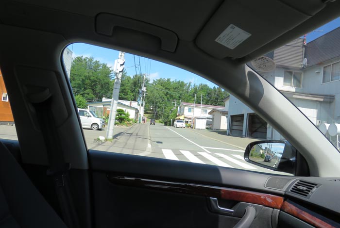 webnews¡’©‚Ì–kŒ©^Œð·“_‚©‚瓌‚T†ü‘¤‚̈ɓ¡ƒXƒgƒA[•ûŒü