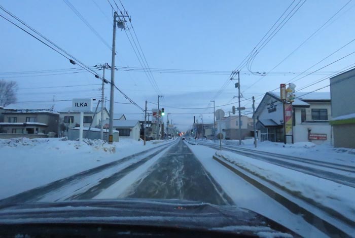 webnews今朝の北見/とん田通り、南大通り交差点から国道39号方向