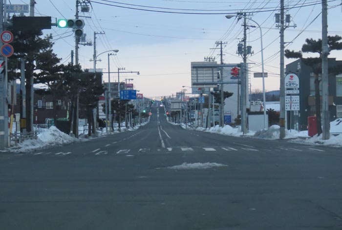 webnews今朝の北見/交差点から奥は常呂方面