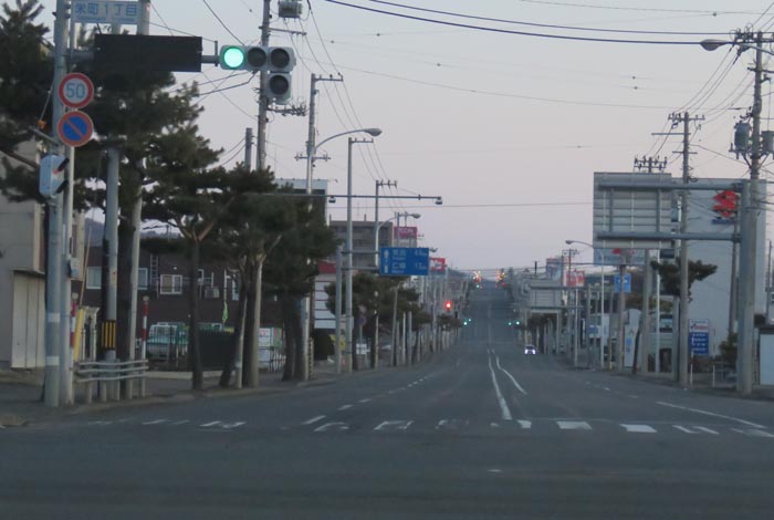 webnews今朝の北見/交差点から奥は常呂方面