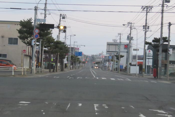 webnews今朝の北見/交差点から奥は常呂方面