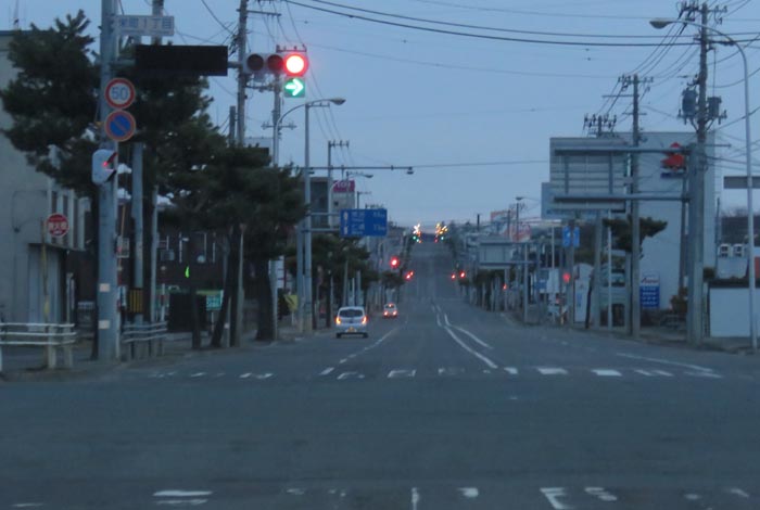 webnews今朝の北見/交差点から奥は常呂方面