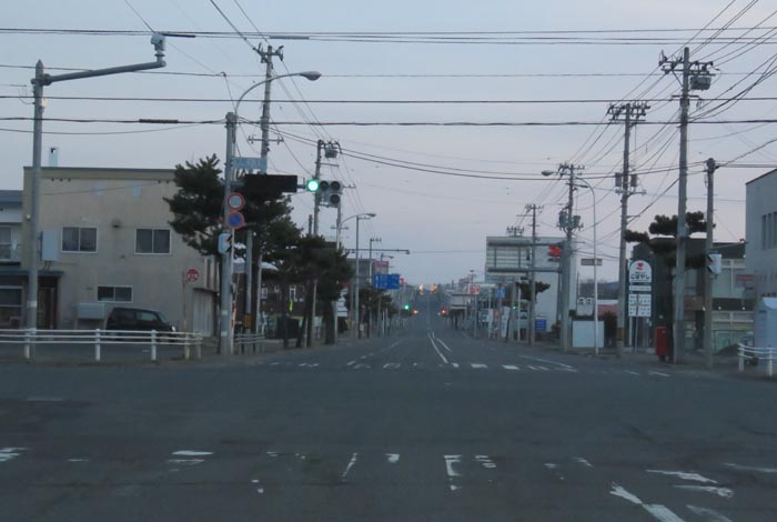 webnews今朝の北見/交差点から奥は常呂方面