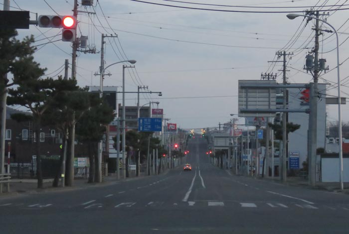 webnews今朝の北見/交差点から奥は常呂方面