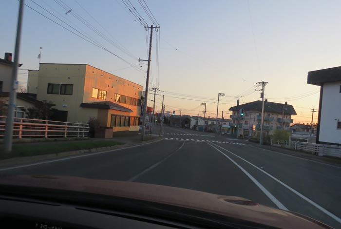 webnews今朝の北見/無加川橋を渡り南大通り交差点方向