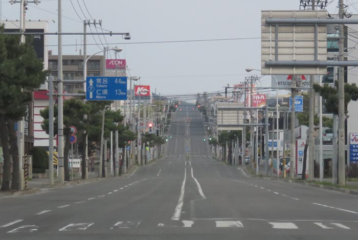 webnews今朝の北見/交差点から奥は常呂方面