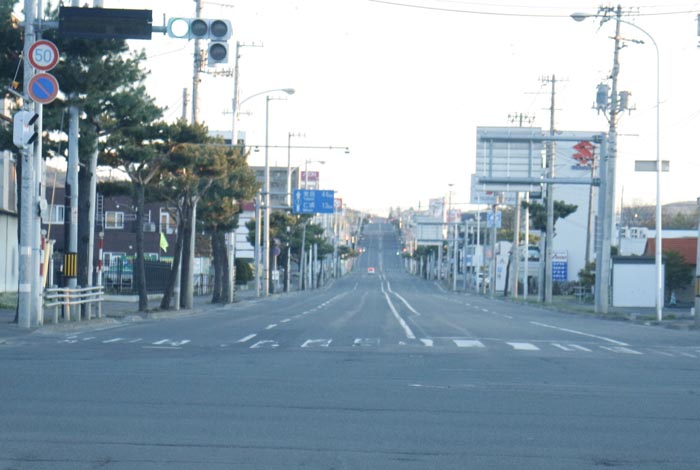 webnews今朝の北見/交差点から奥は常呂方面