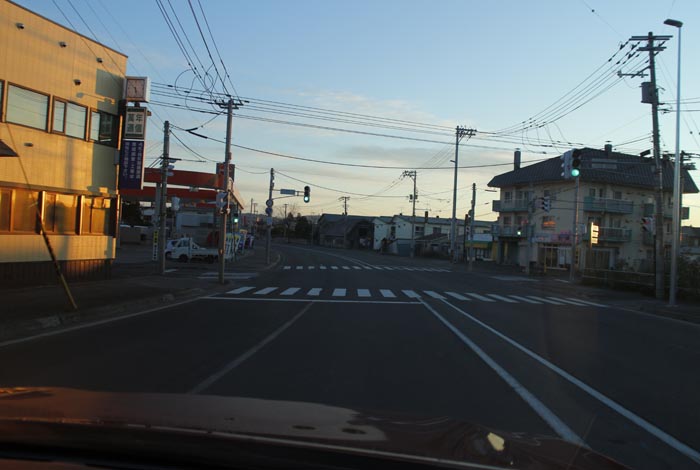 webnews今朝の北見/無加川橋を渡り南大通り交差点方向