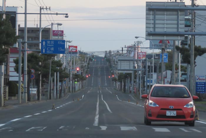webnews今朝の北見/交差点から奥は常呂方面