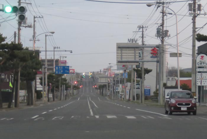 webnews今朝の北見/交差点から奥は常呂方面