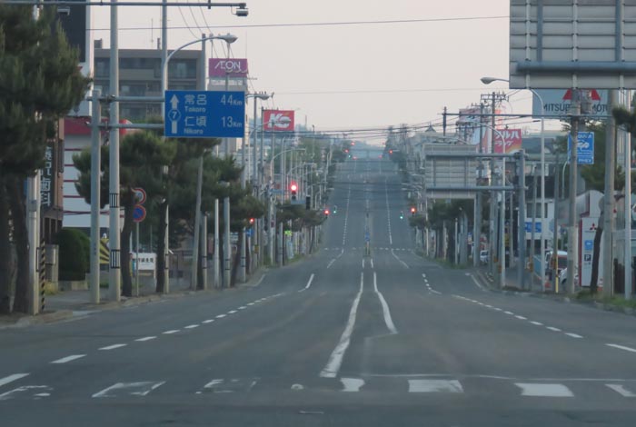webnews今朝の北見/交差点から奥は常呂方面