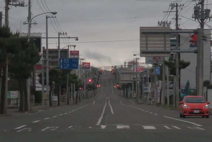 webnews今朝の北見/交差点から奥は常呂方面