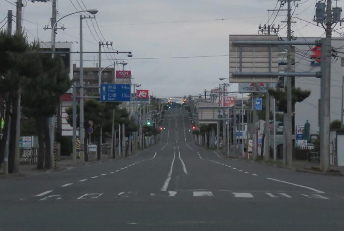 webnews今朝の北見/交差点から奥は常呂方面