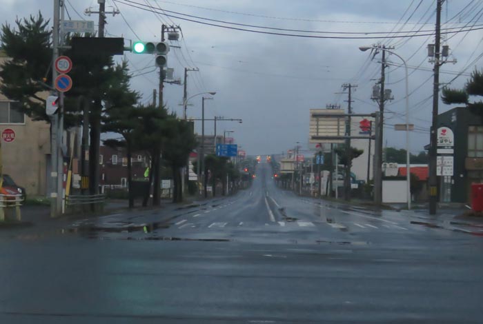 webnews今朝の北見/交差点から奥は常呂方面