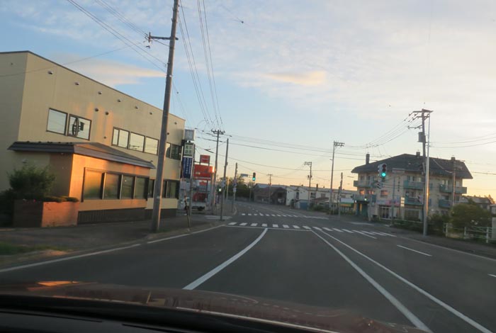 webnews今朝の北見/無加川橋を渡り南大通り交差点方向