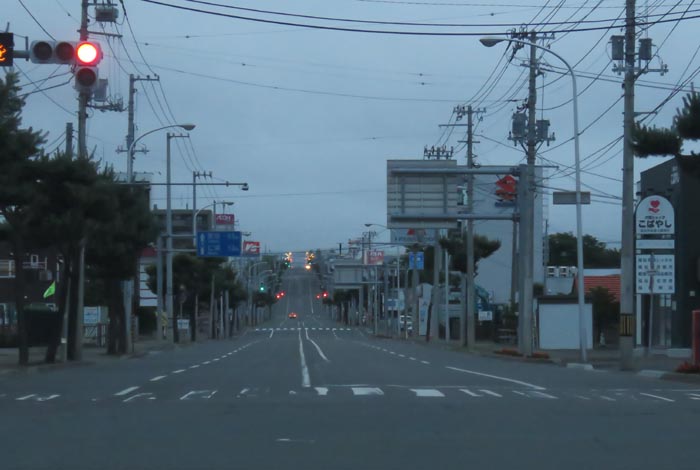 webnews今朝の北見/交差点から奥は常呂方面