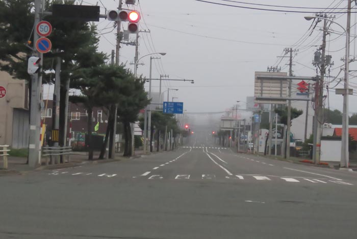 webnews今朝の北見/交差点から奥は常呂方面