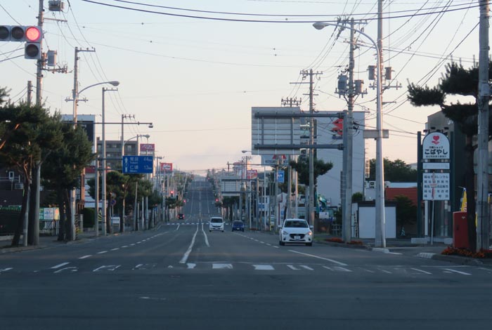 webnews今朝の北見/交差点から奥は常呂方面