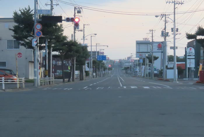 webnews今朝の北見/交差点から奥は常呂方面