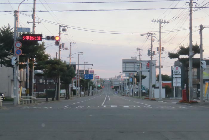 webnews今朝の北見/交差点から奥は常呂方面