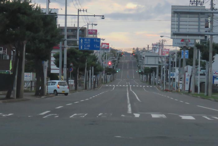 webnews今朝の北見/交差点から奥は常呂方面