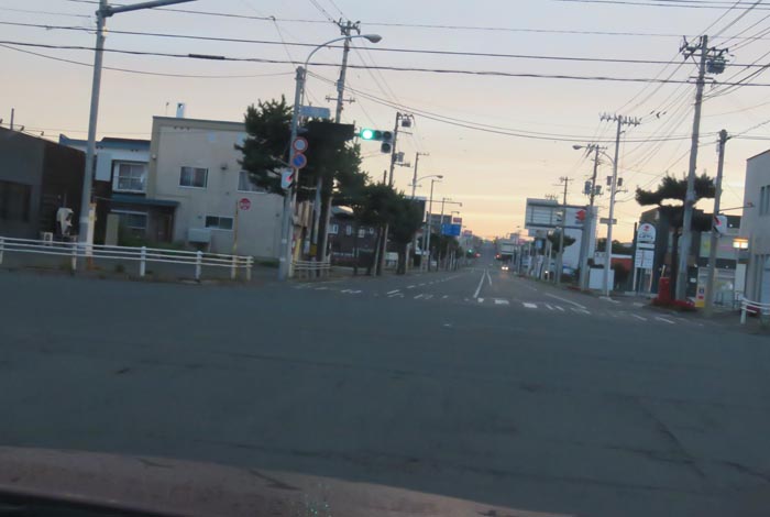 webnews今朝の北見/交差点から奥は常呂方面