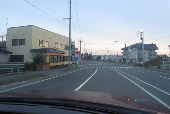 webnews今朝の北見/無加川橋を渡り南大通り交差点方向