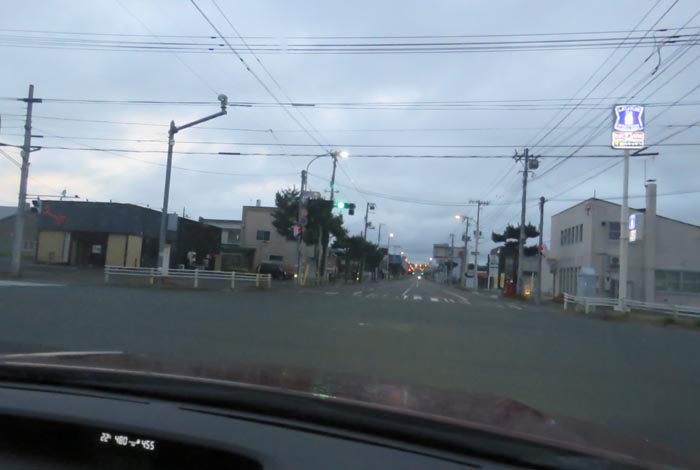 webnews今朝の北見/交差点から奥は常呂方面