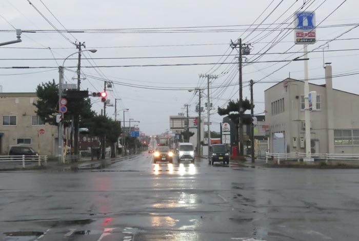 webnews今朝の北見/交差点から奥は常呂方面