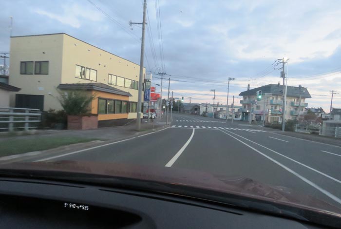 webnews今朝の北見/無加川橋を渡り南大通り交差点方向