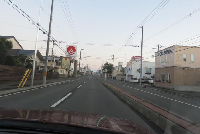 webnews今朝の北見/とん田通り、南大通り交差点から国道39号方向