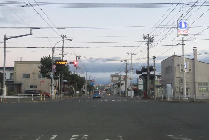 webnews今朝の北見/交差点から奥は常呂方面