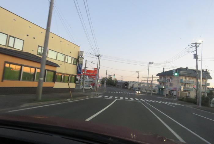 webnews今朝の北見/無加川橋を渡り南大通り交差点方向