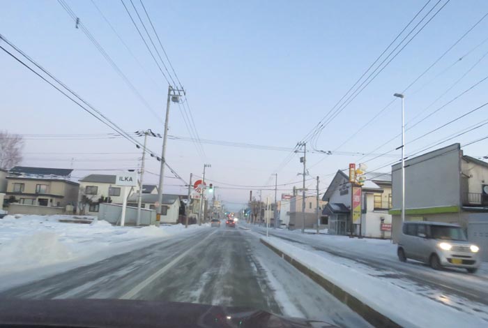 webnews今朝の北見/とん田通り、南大通り交差点から国道39号方向