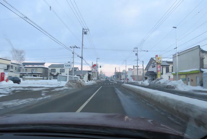 webnews今朝の北見/とん田通り、南大通り交差点から国道39号方向