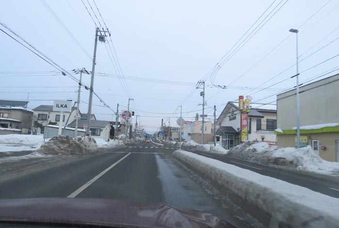 webnews今朝の北見/とん田通り、南大通り交差点から国道39号方向