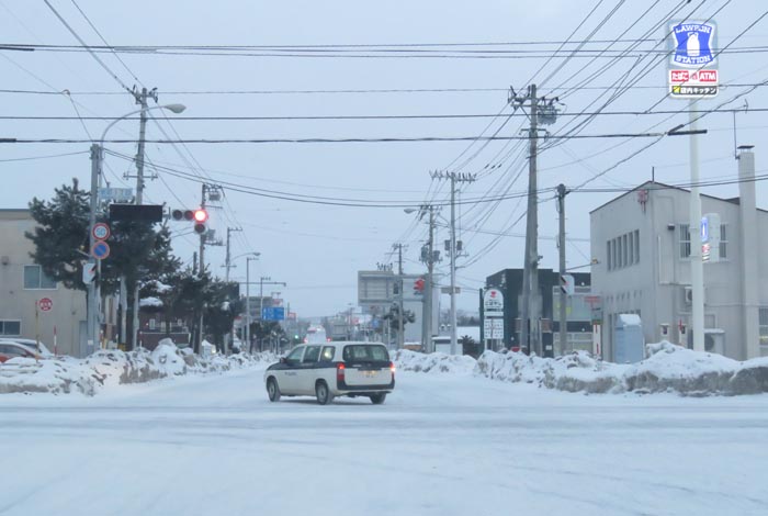 webnews今朝の北見/交差点から奥は常呂方面
