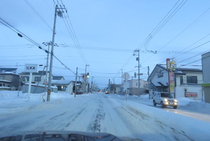 webnews今朝の北見/とん田通り、南大通り交差点から国道39号方向