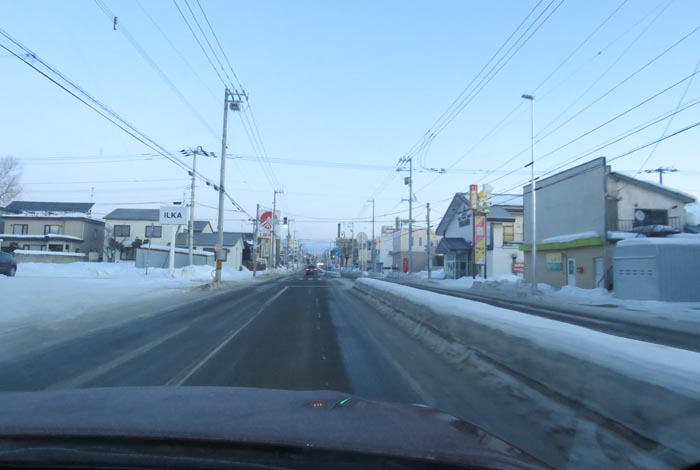 webnews今朝の北見/とん田通り、南大通り交差点から国道39号方向