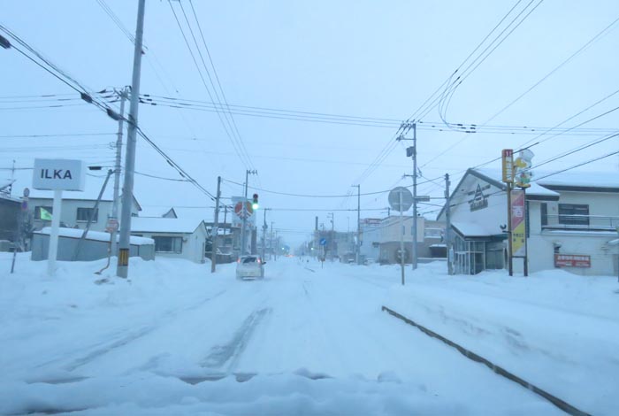 webnews今朝の北見/とん田通り、南大通り交差点から国道39号方向