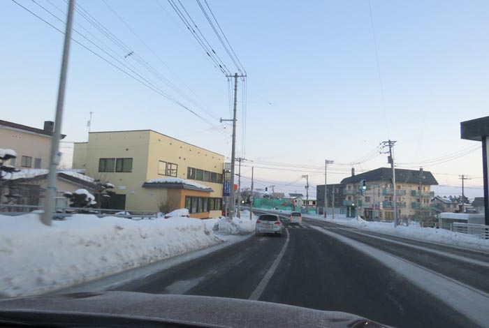 webnews今朝の北見/無加川橋を渡り南大通り交差点方向