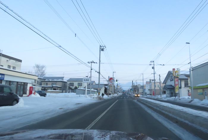 webnews今朝の北見/とん田通り、南大通り交差点から国道39号方向