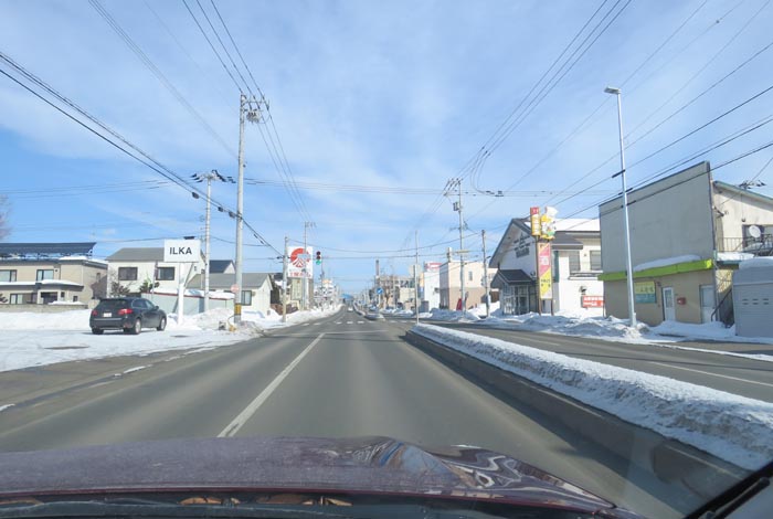 webnews今朝の北見/とん田通り、南大通り交差点から国道39号方向