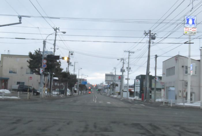 webnews今朝の北見/交差点から奥は常呂方面