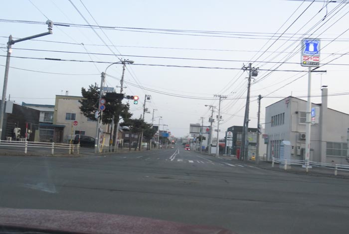 webnews今朝の北見/交差点から奥は常呂方面