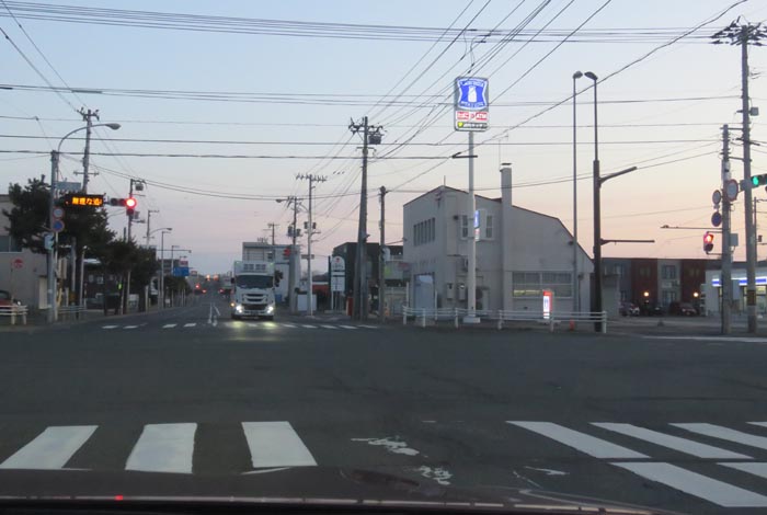 webnews今朝の北見/交差点から奥は常呂方面