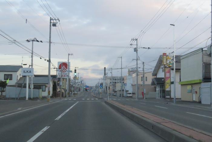webnews今朝の北見/とん田通り、南大通り交差点から国道39号方向