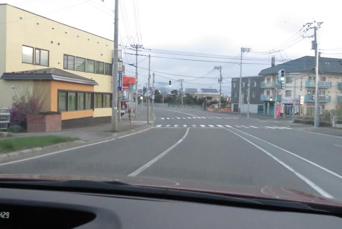 webnews今朝の北見/無加川橋を渡り南大通り交差点方向