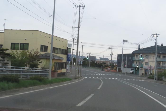 webnews今朝の北見/無加川橋を渡り南大通り交差点方向