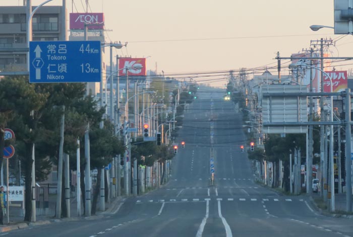 webnews今朝の北見/交差点から奥は常呂方面